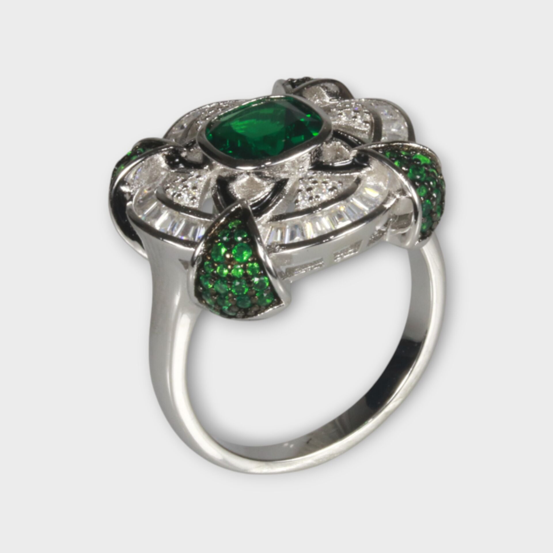 Livatilla Fantezi Emerald Zümrüt  925 Ayar Gümüş Kadın Yüzük