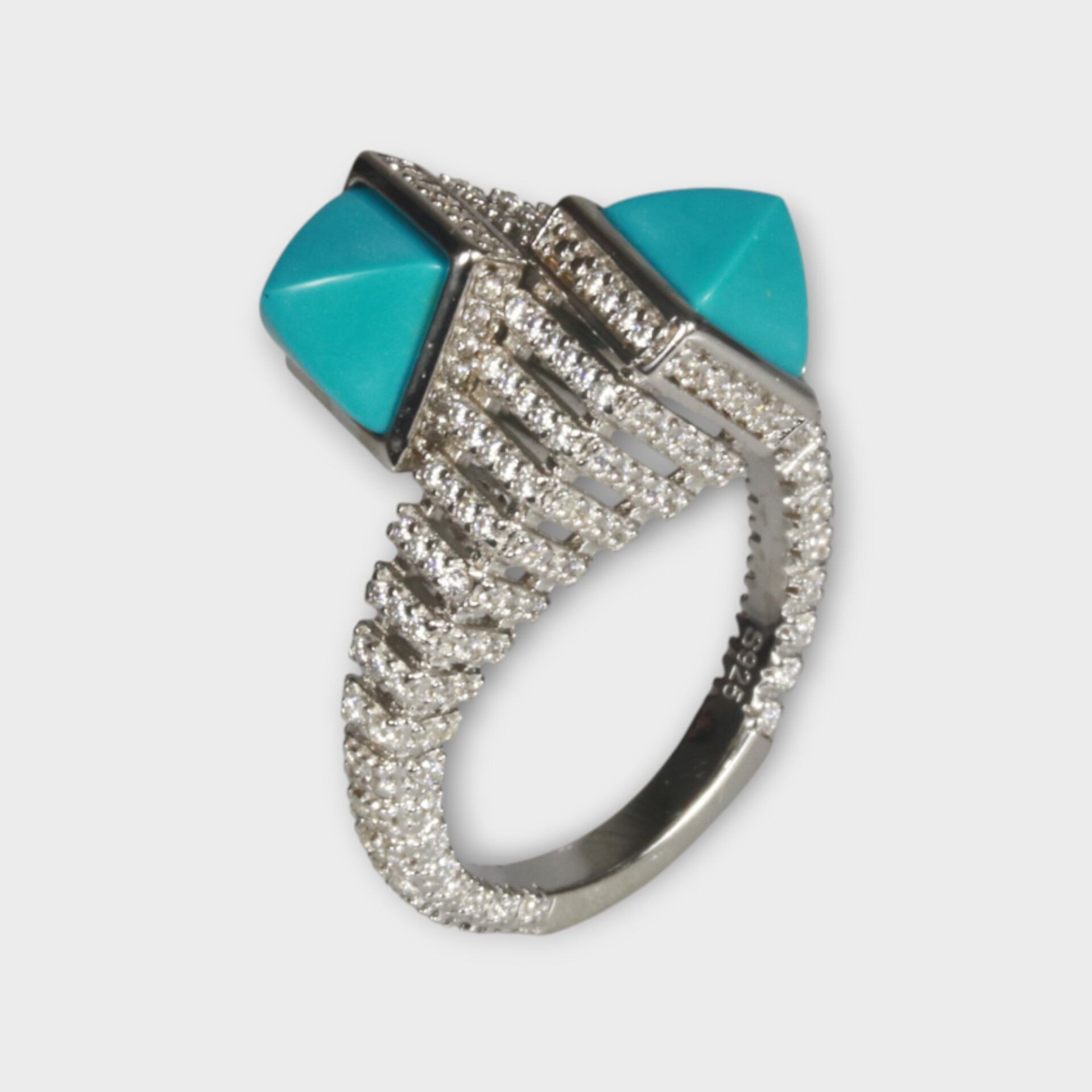 Livatilla Turkuaz Piramit Model 925 Ayar Gümüş Kadın Yüzük