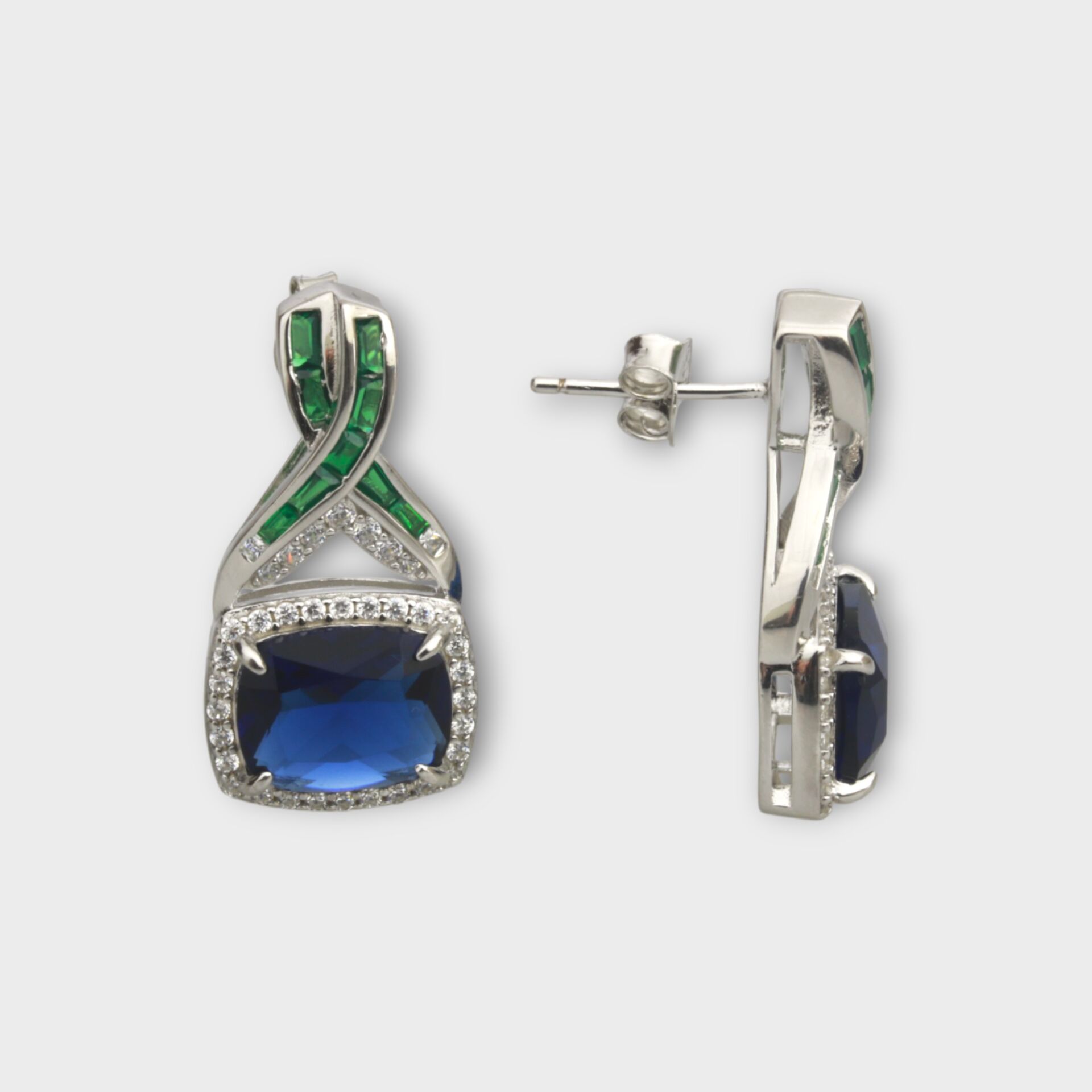 Livatilla  Burma Safir Ve Zümrüt  Model Gümüş Kadın Küpe Şık Tasarım