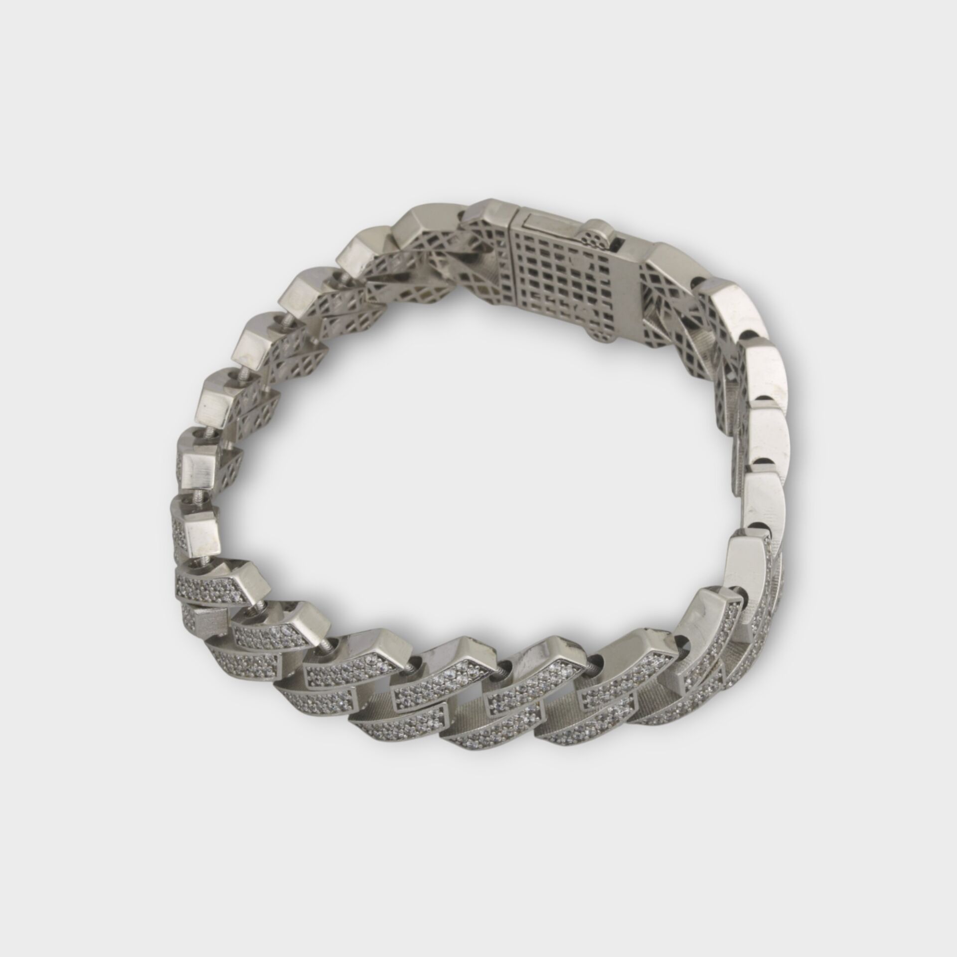 Livatilla Gurmet Pırlanta Montür  Model 925 Ayar Gümüş Kadın Bileklik