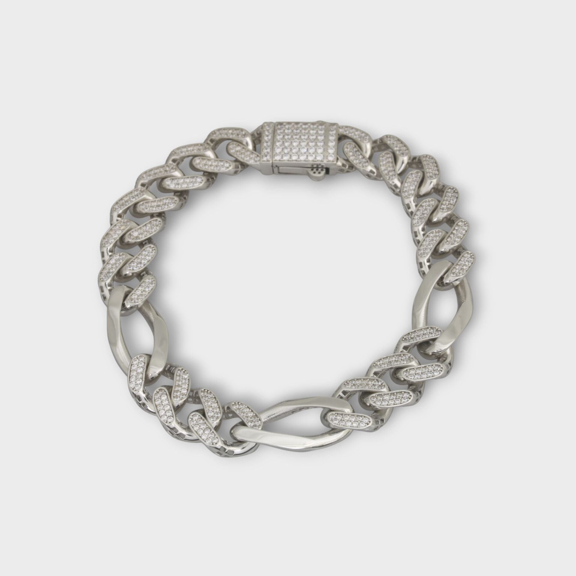 Livatilla Gurmet Pırlanta Montür Füzyon  Model 925 Ayar Gümüş Kadın Bileklik