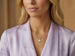 Livatilla Sedef Taşlı Tavşan Figürlü Altın Kaplama 925 Ayar Gümüş Kadın Kolye