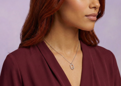 Livatilla Penceredeki Kalp Model Gümüş Kadın Kolye