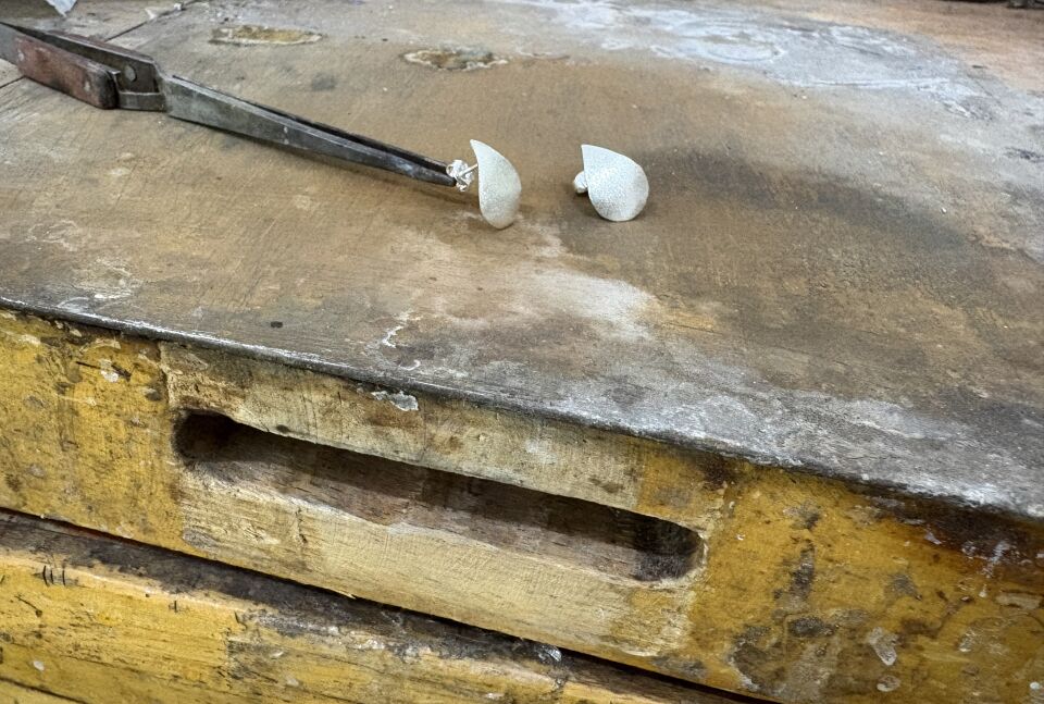 Livatilla Mat Damla Kadın Gümüş Küpe